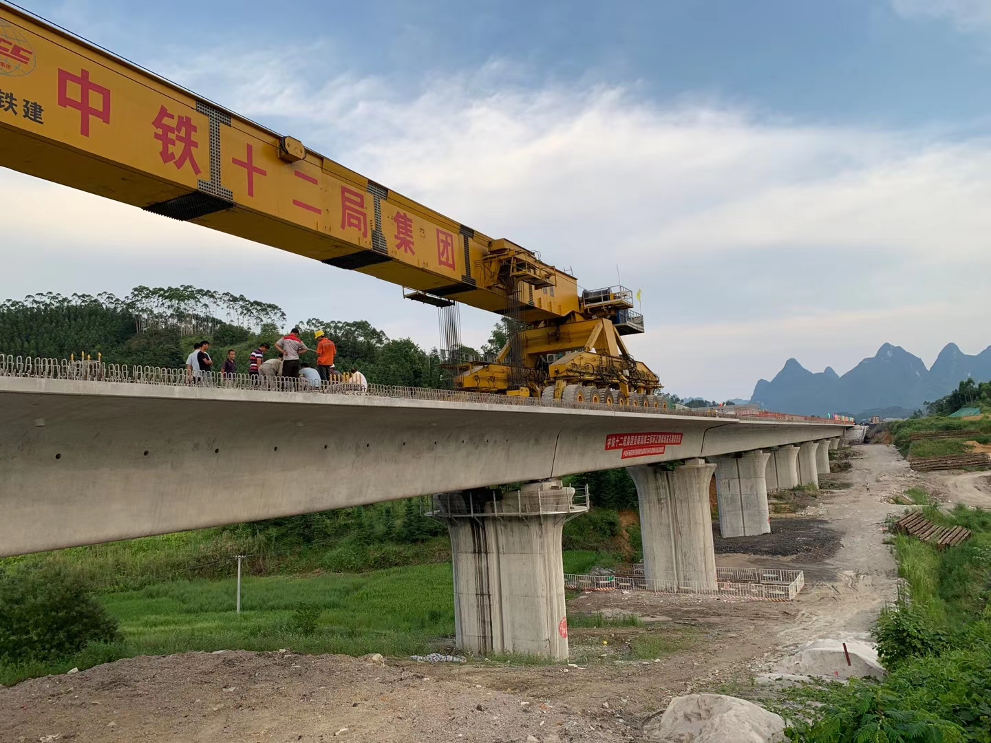 柳城预应力加固在公路桥梁施工应用